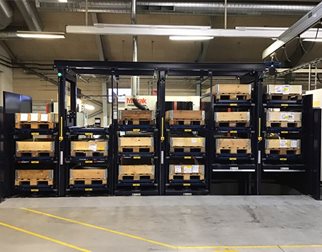 Pallet elevator at KP Components